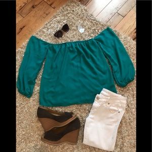 Stunning off the shoulder aqua blouse 🦋 Size S